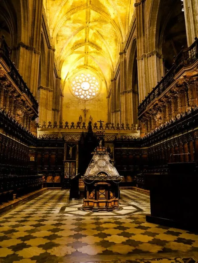 kathedrale in sevilla chorbereich