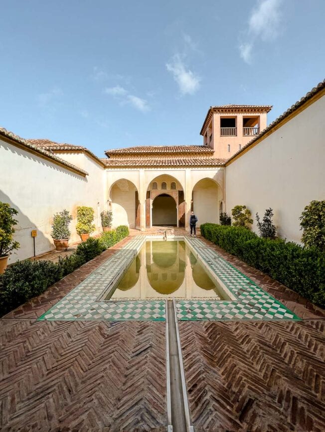 malaga alcazaba innenhof