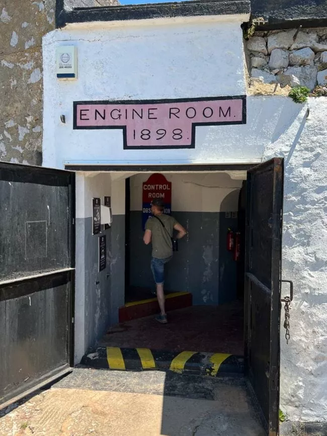 Gibraltar O`Hara`s Battery Maschinenraum