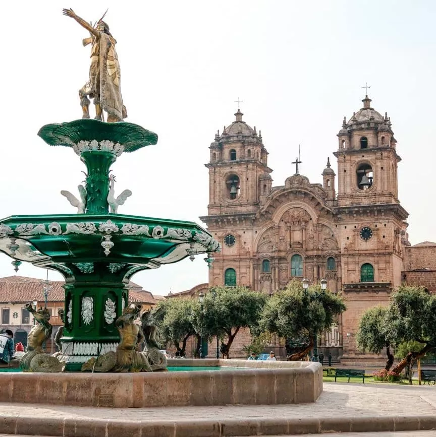 Cusco Plaza de Armas Brunnen