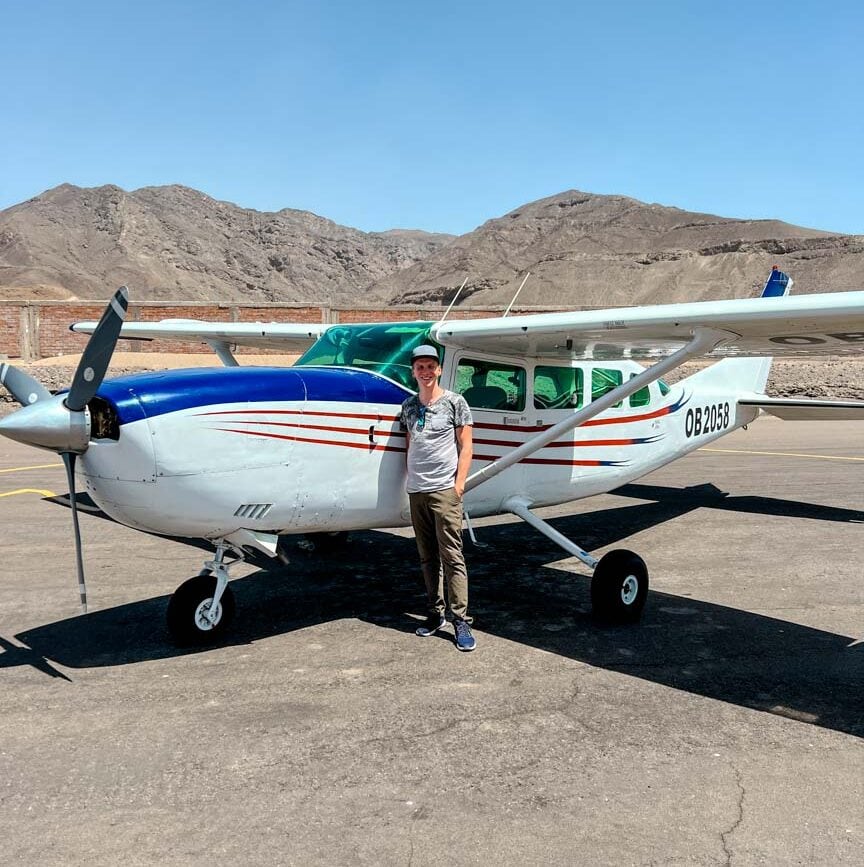 peru nazca linien flugzeug