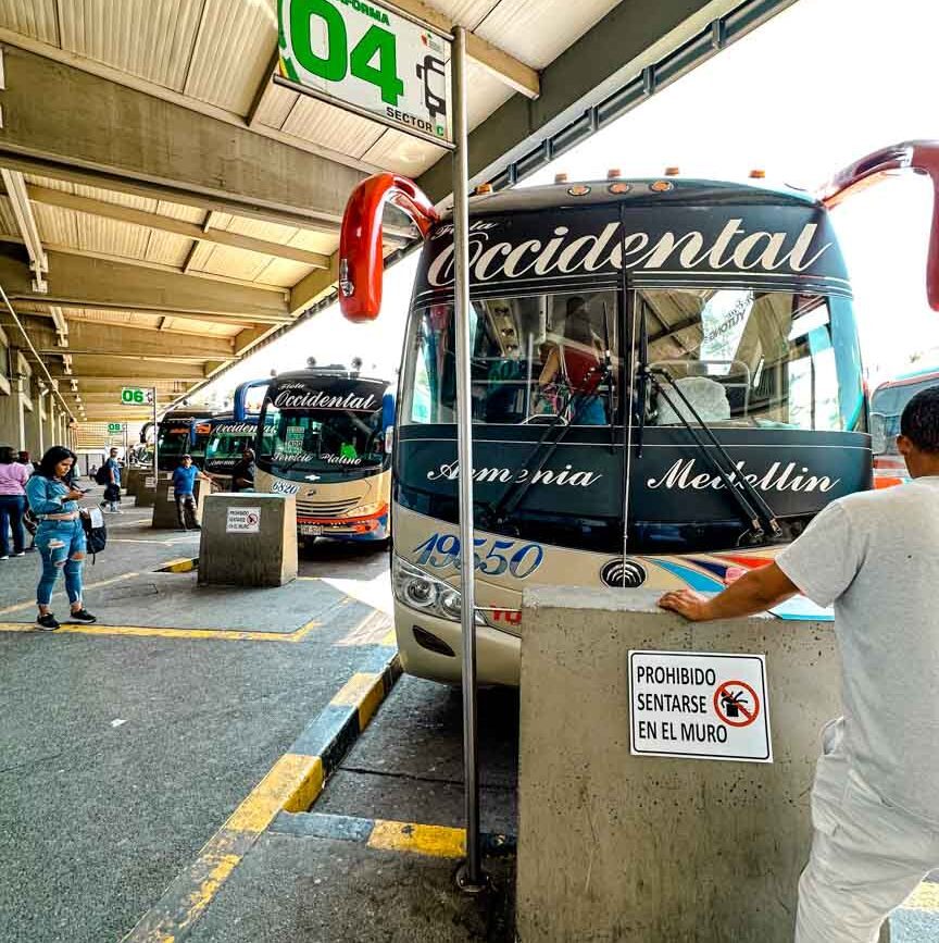kolumbien busbahnhof