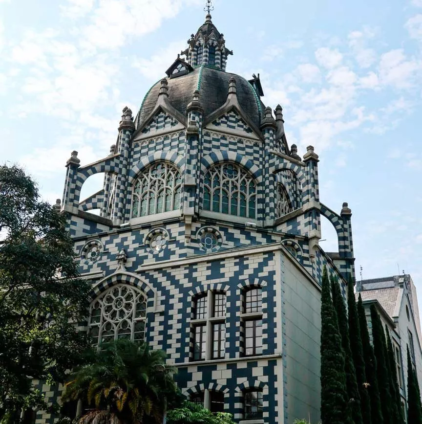 kolumbien medellin plaza botero kirche kolumbien medellin plaza botero kirche