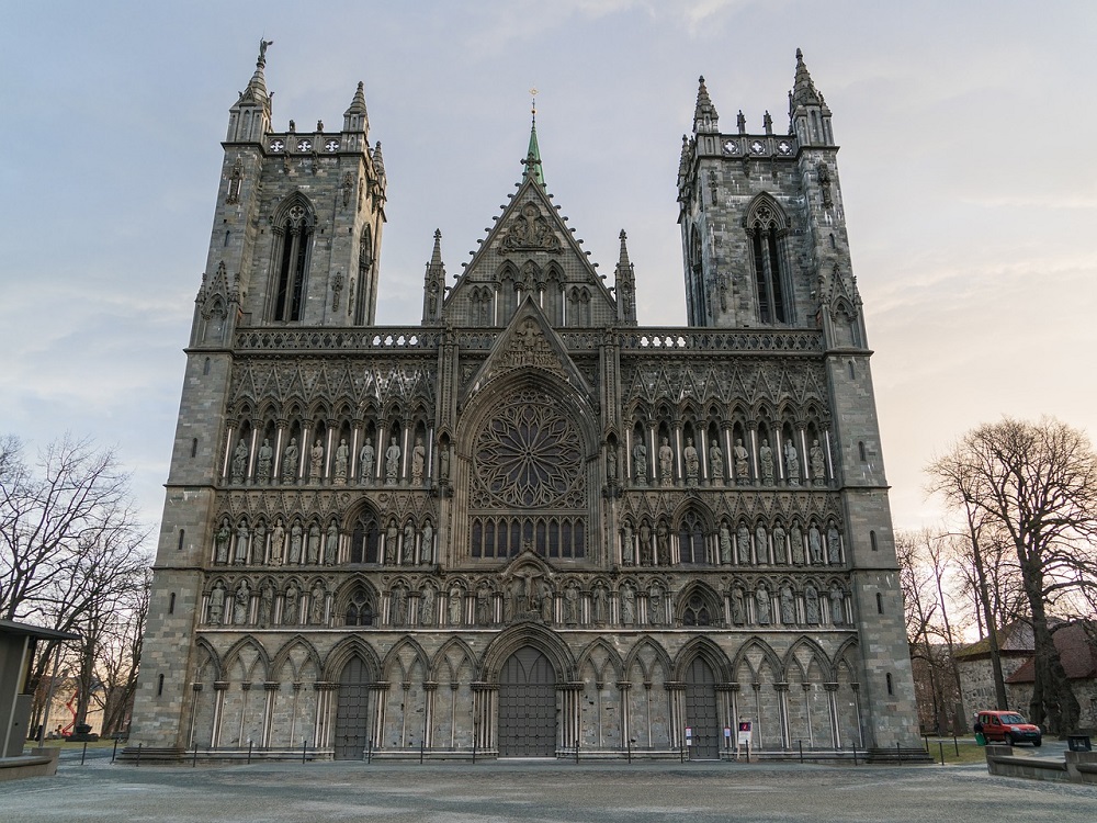nidarosdom in trondheim