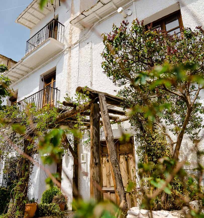 rustikales haus in andalusien mit veranda