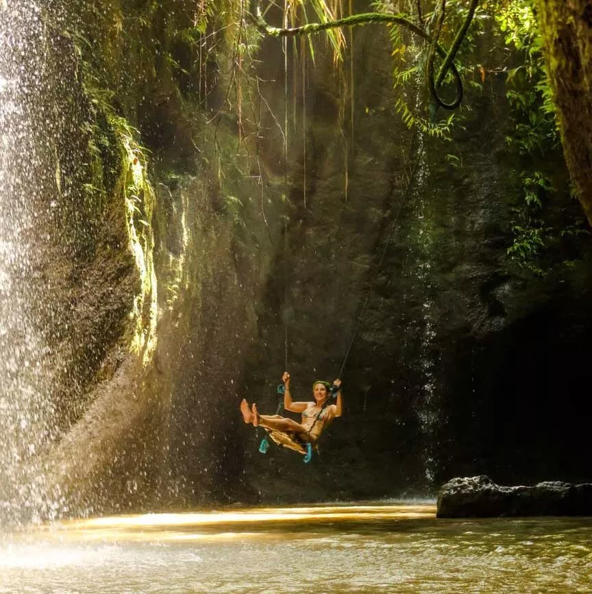 schaukel beim goa rang reng waterfall