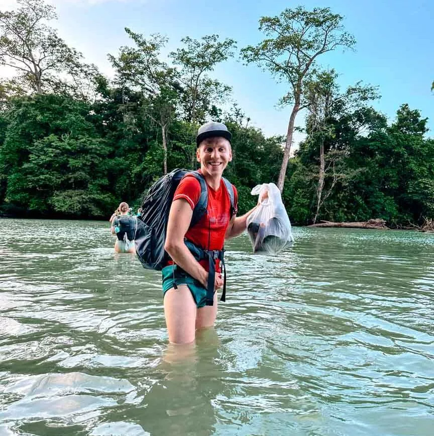 Corcovado Nationalpark Costa Rica Flussüberquerung