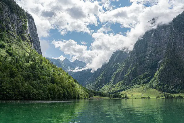 Schöner Ort in der Natur: Der Königssee in Berchtesgaden