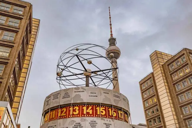 Weltzeitenuhr am Alexanderplatz
