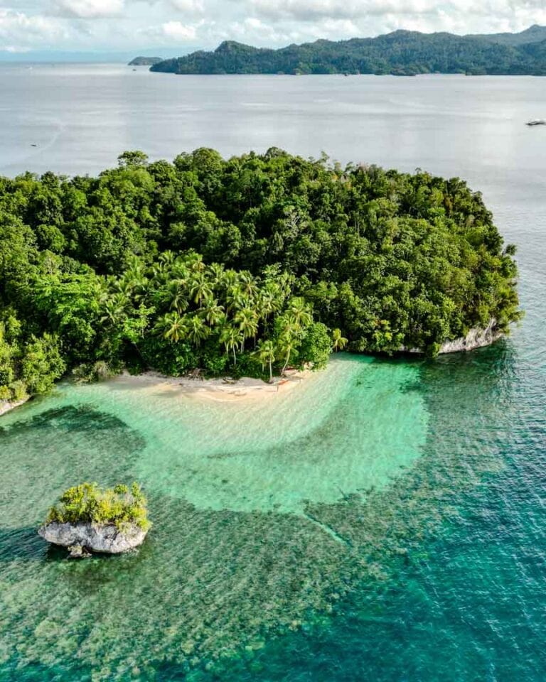 TOP 12 Reiseziele in Indonesien: Die schönsten Orte & Inseln!