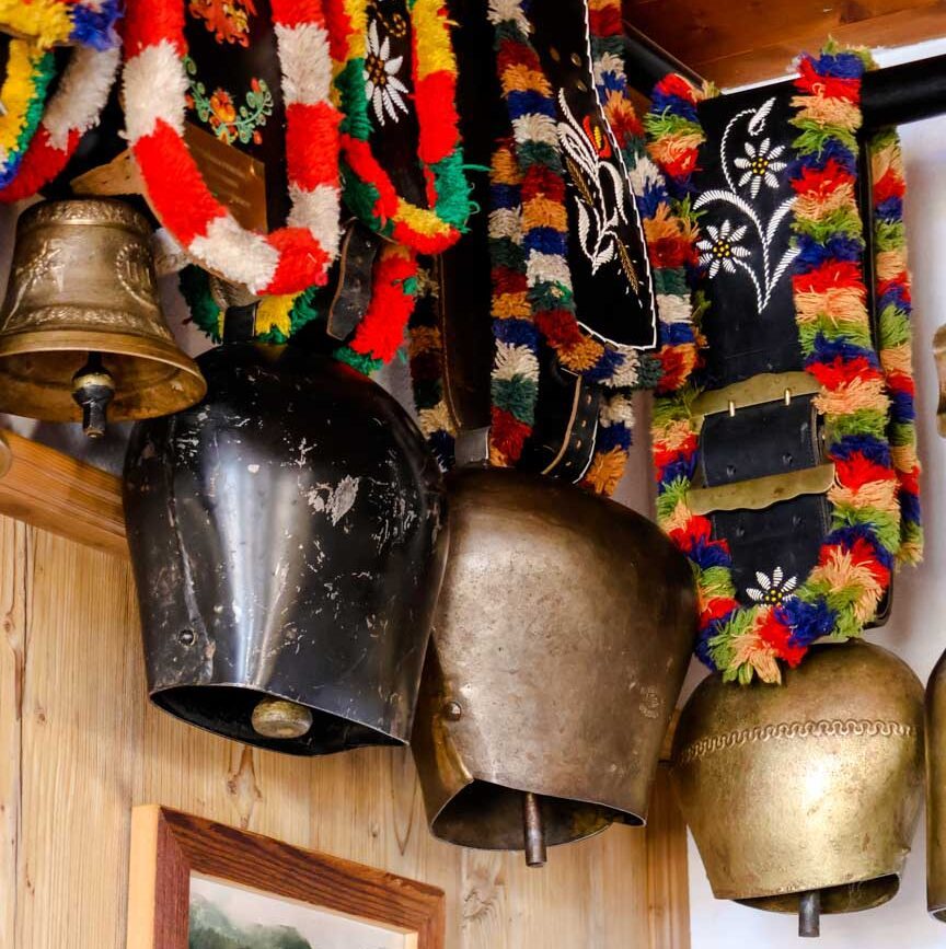 tuftl alm kuhglocken in der stubn