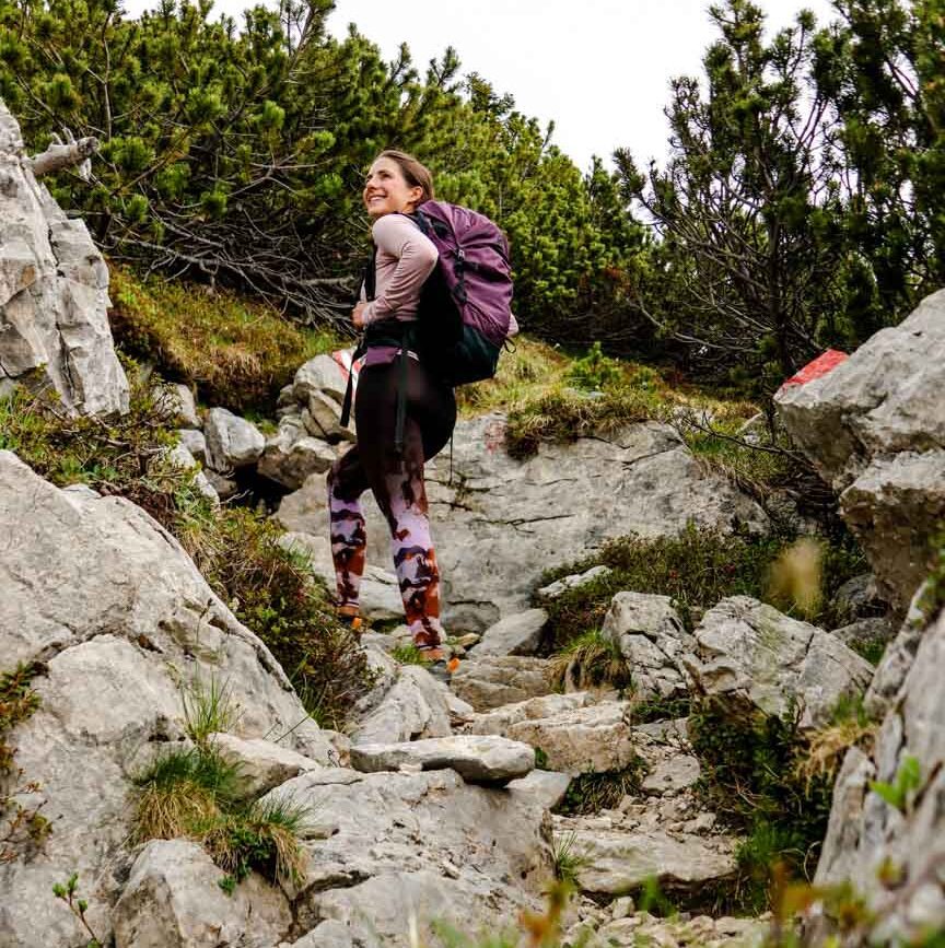wanderweg auf den berggipfel daniel