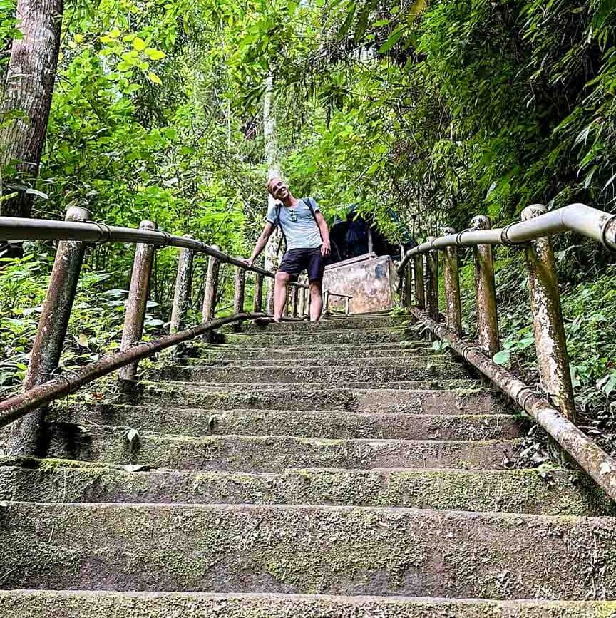 Abstieg Banyumala Twin Wasserfall Bali