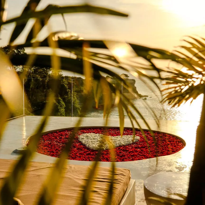 Flowerbath im La Joya Biu Biu Resort Uluwatu Bali