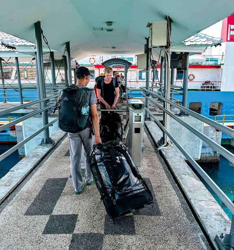 Indonesien Reisen mit der Fähre