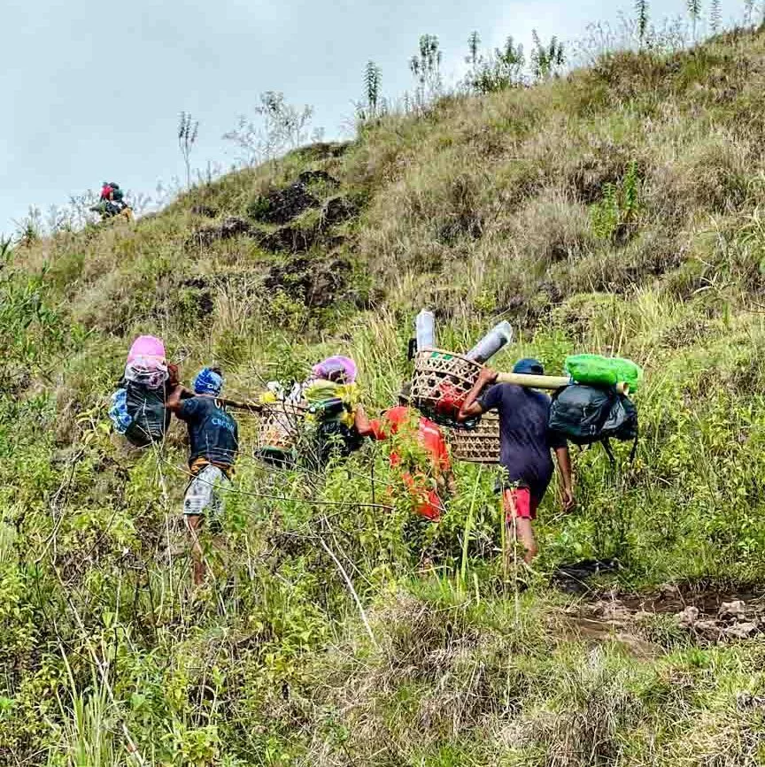 Mount Rinjani Trekking Lombok Porter