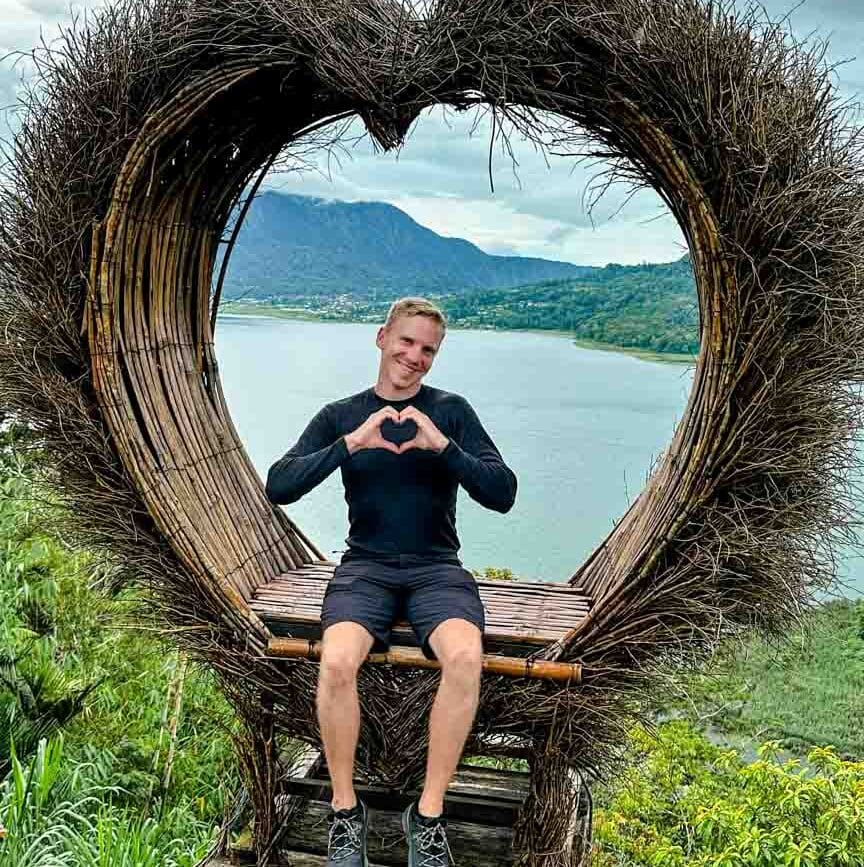 Munduk Lake Viewpoint