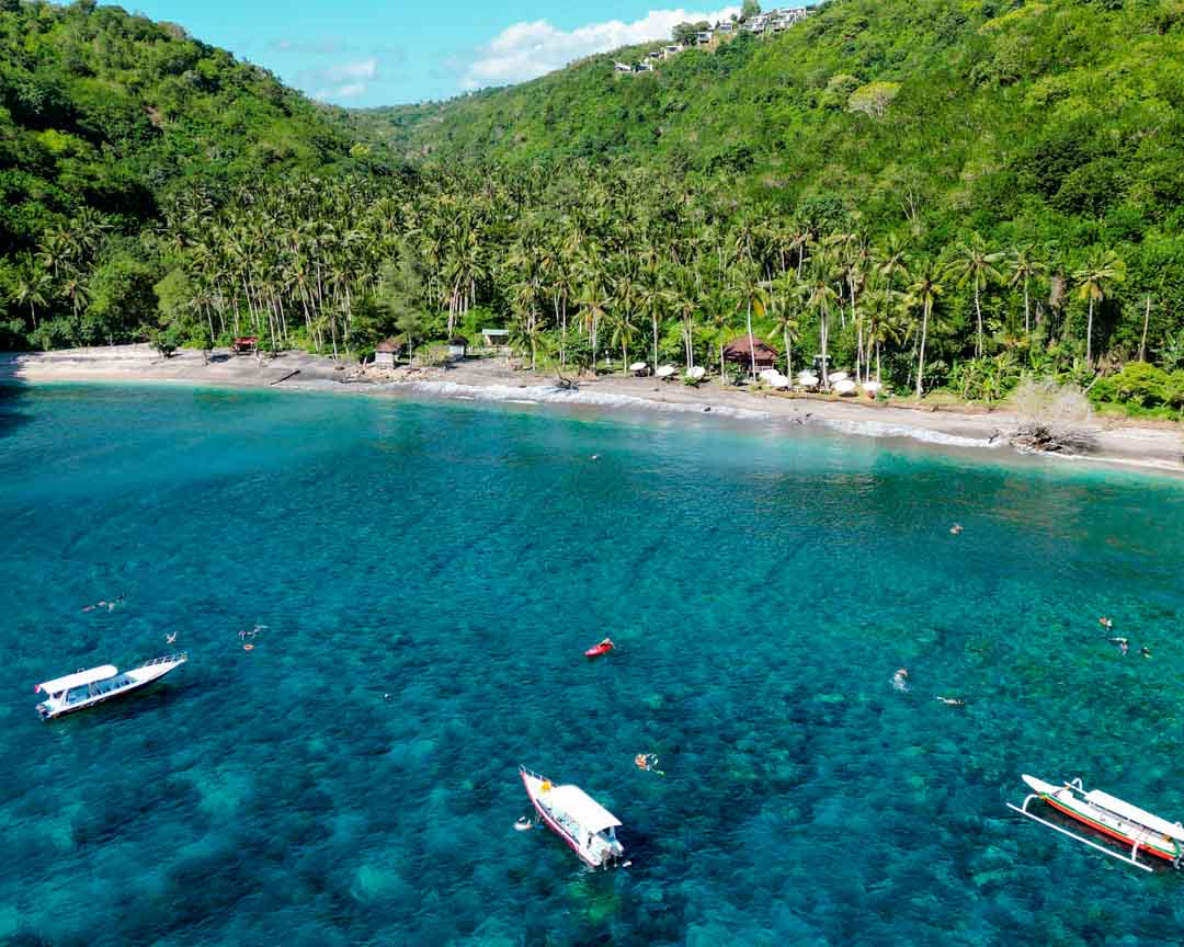 nusa penida bali gamat bay