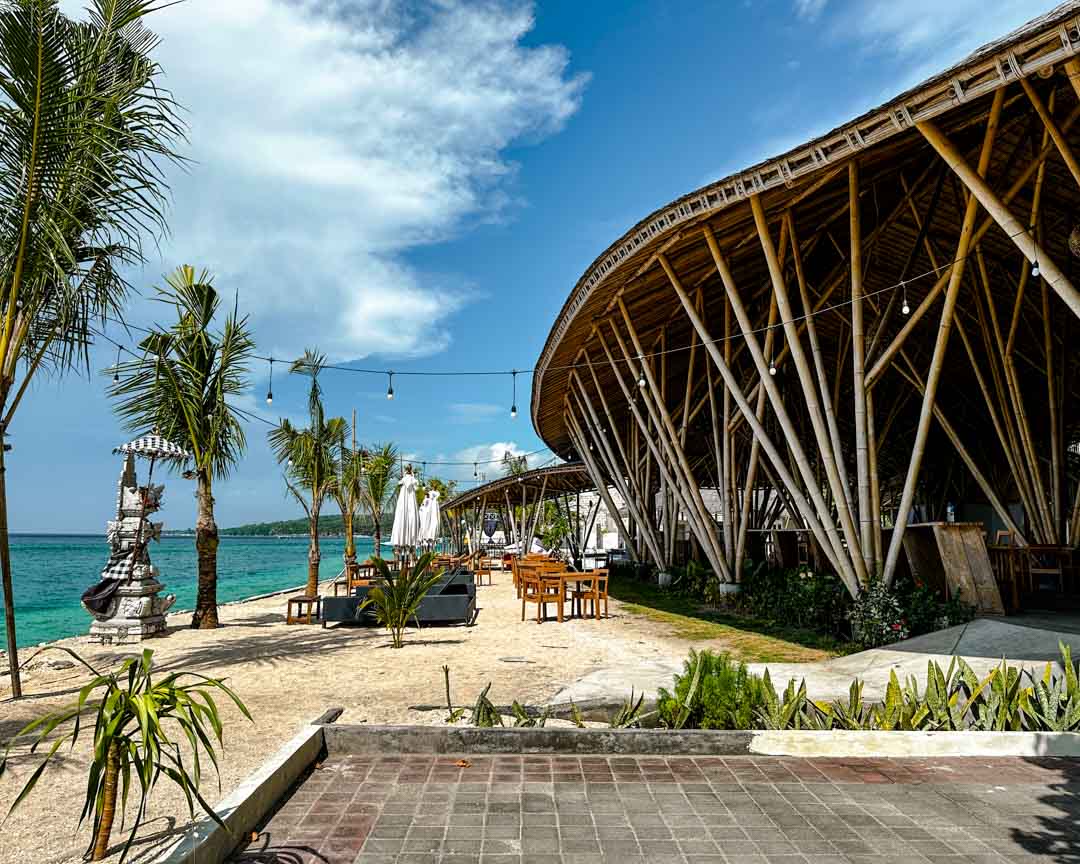 nusa penida bali penida colada beach bar