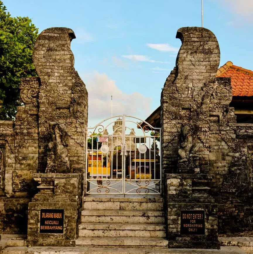 Pura Luhur Uluwatu Bali