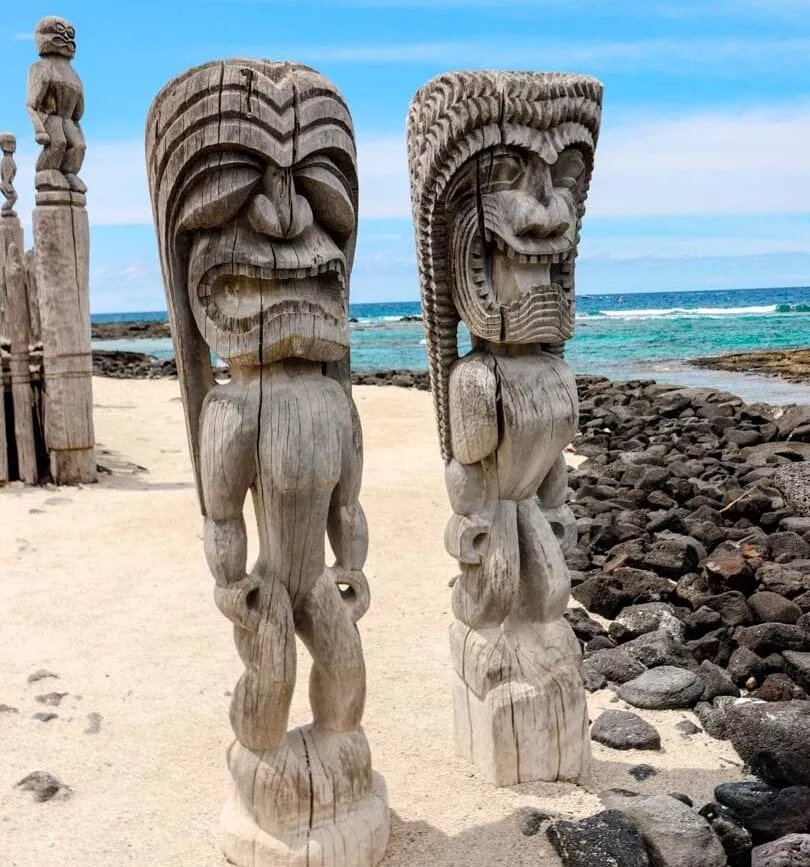 Hawaii Big Island Holzfiguren