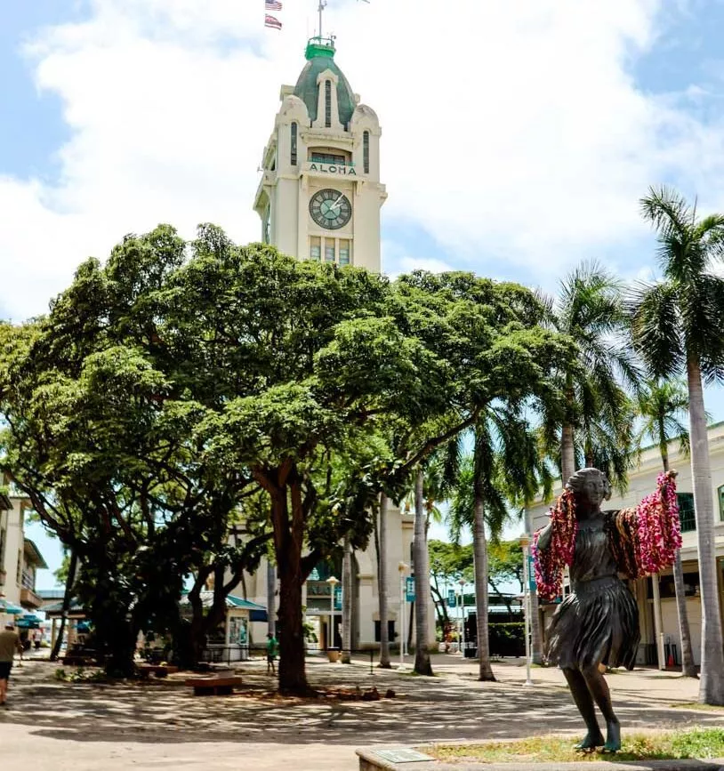 oahu hawaii aloha tower