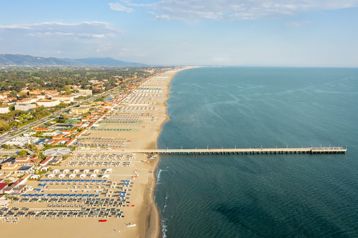 istock 1399340078 lorenzobovi