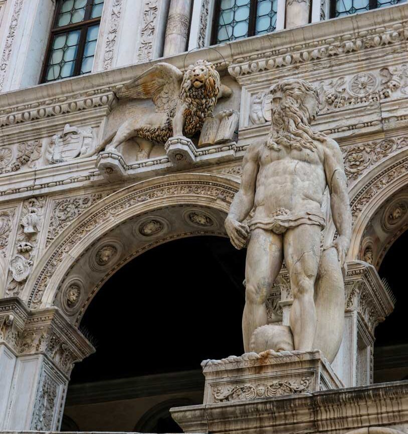 Venedig Dogenpalast Neptunstatue