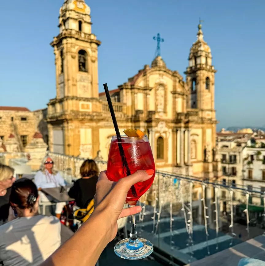 palermo sizilien rooftopbar bei piazza san domenico