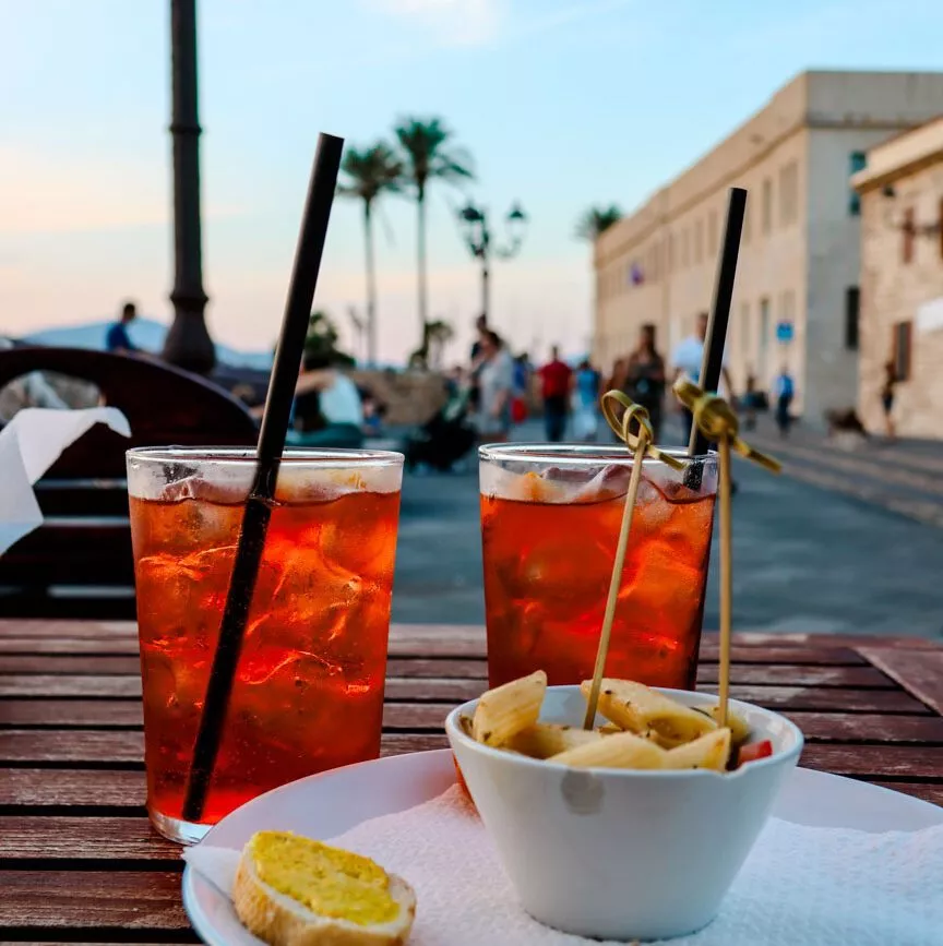 sardinien sehenswuerdigkeiten alghero promenade