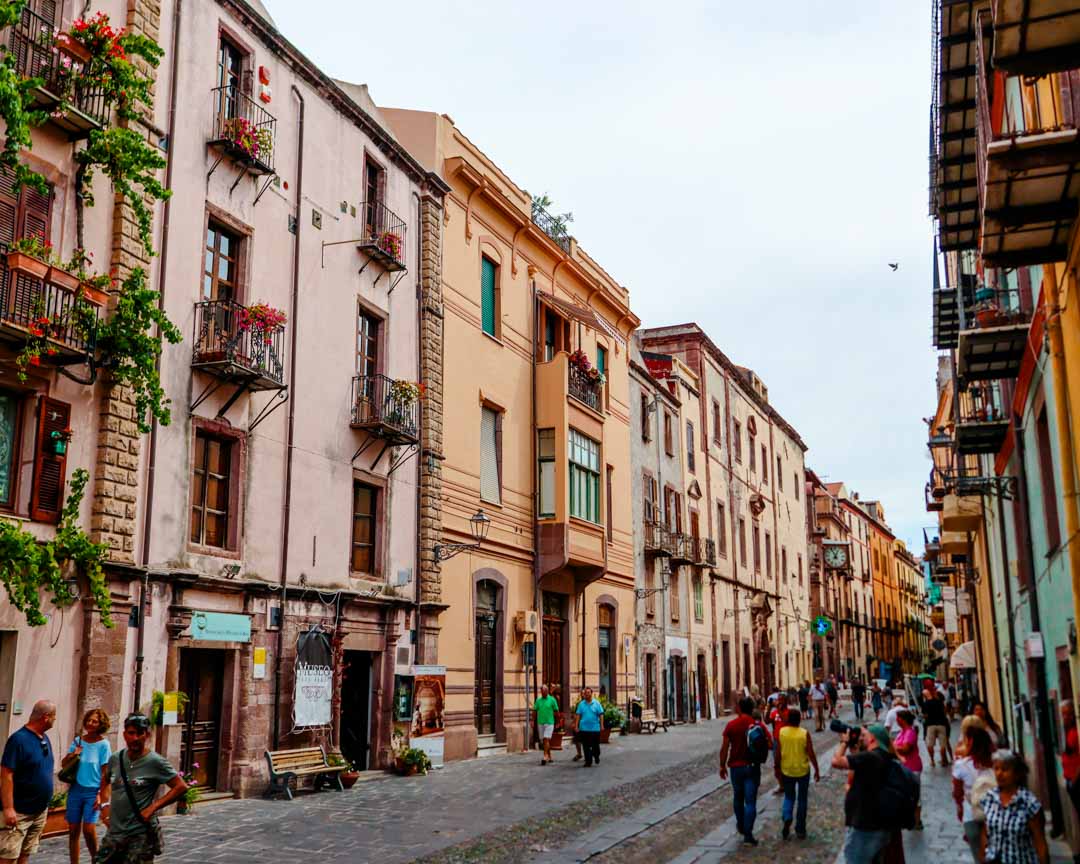 sardinien sehenswuerdigkeiten bosa