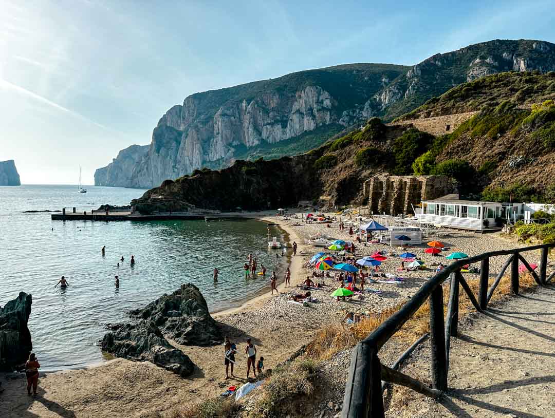 Sardinien Südwesten Warung Beach Club Masua 02