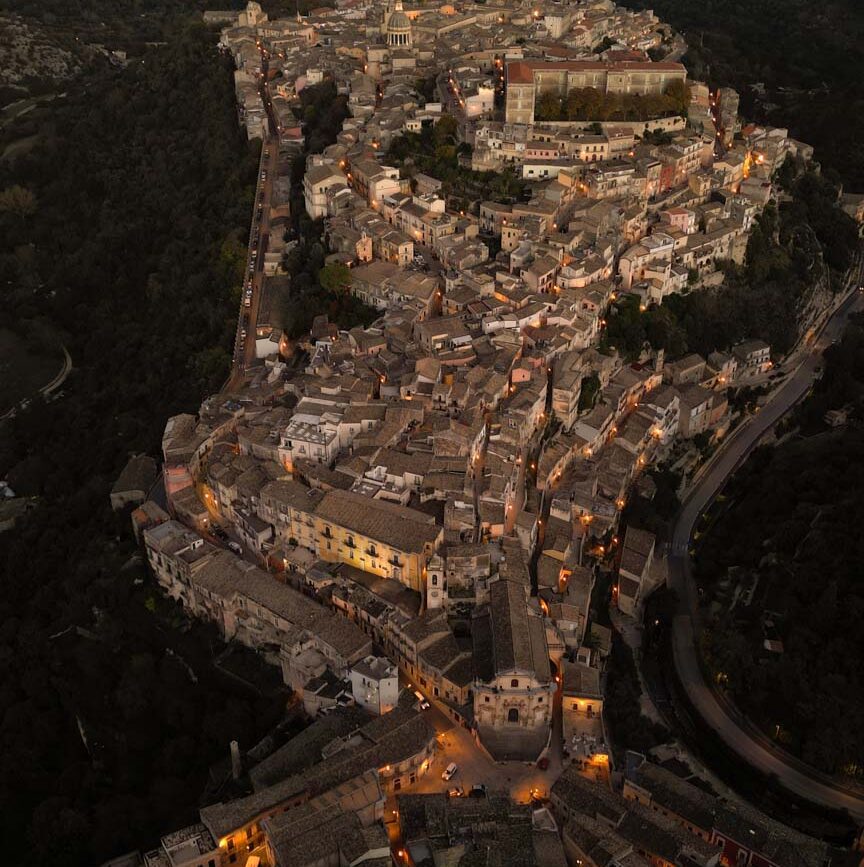 Sizlien Ragusa bei Nacht