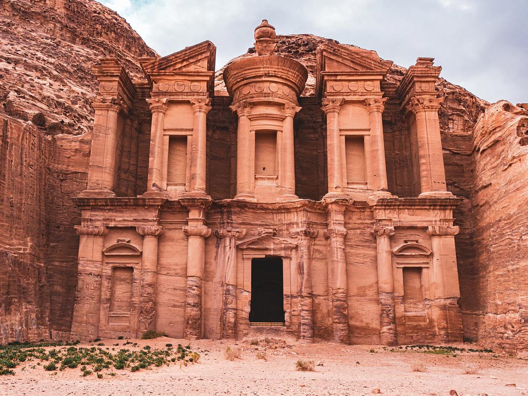 guenstige reiseziele jordanien petra