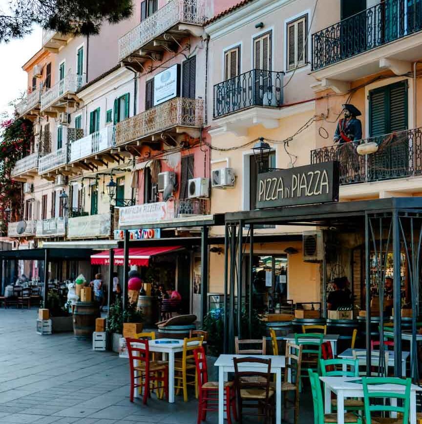 la maddalena sardinien la maddalena stadt