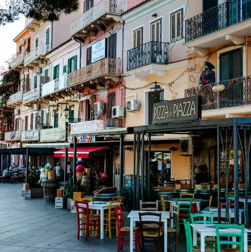 La Maddalena Sardinien La Maddalena Stadt