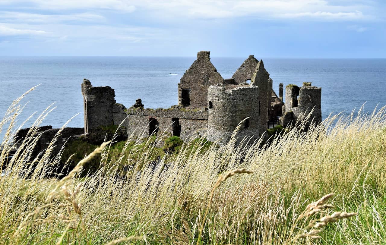 nordirland dunluce castle nordirland dunluce castle