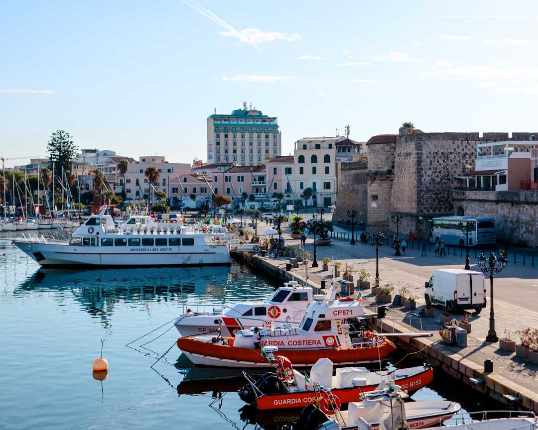 alghero sardinien altstadt hafen 2