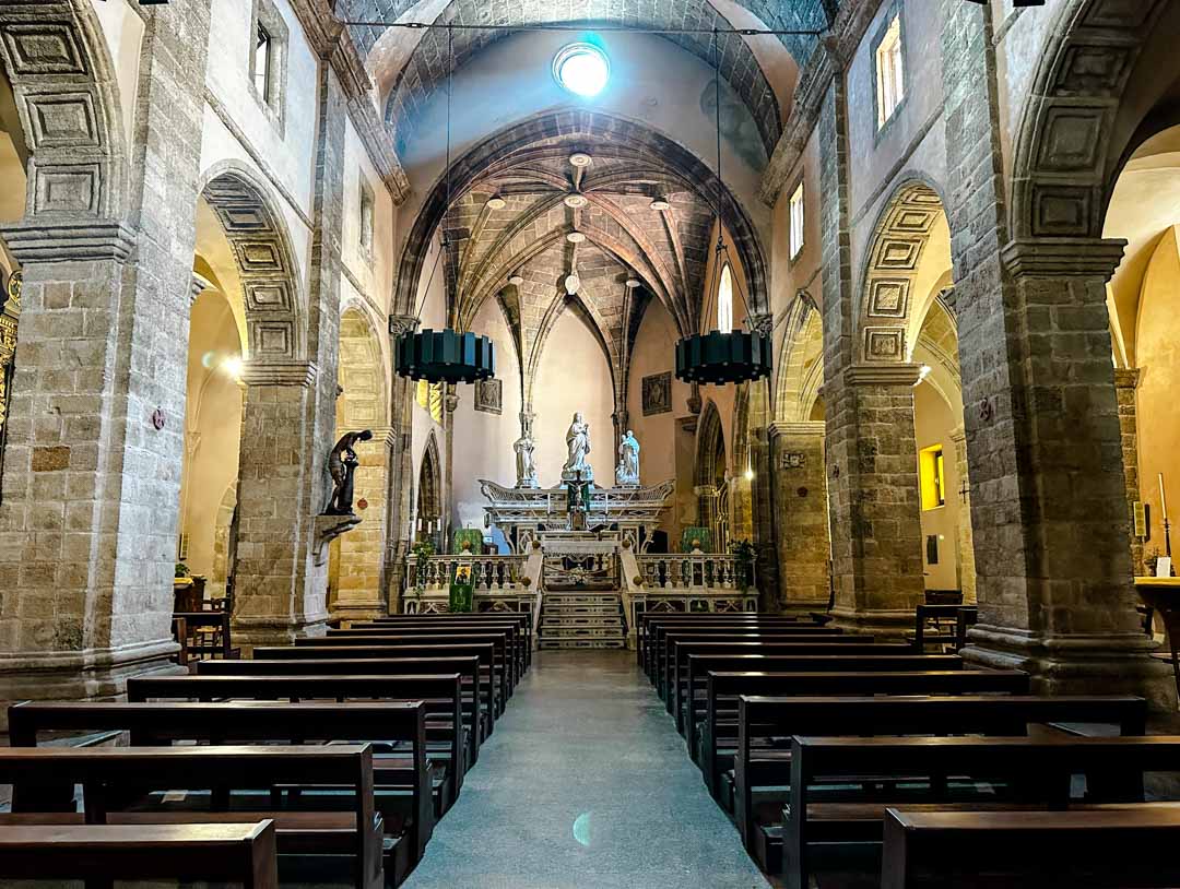 alghero sardinien chiesa di san francesco