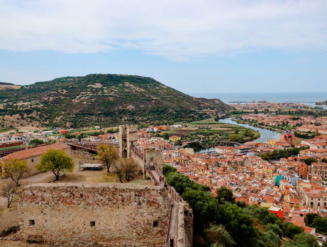 alghero sardinien bosa ausblick festung