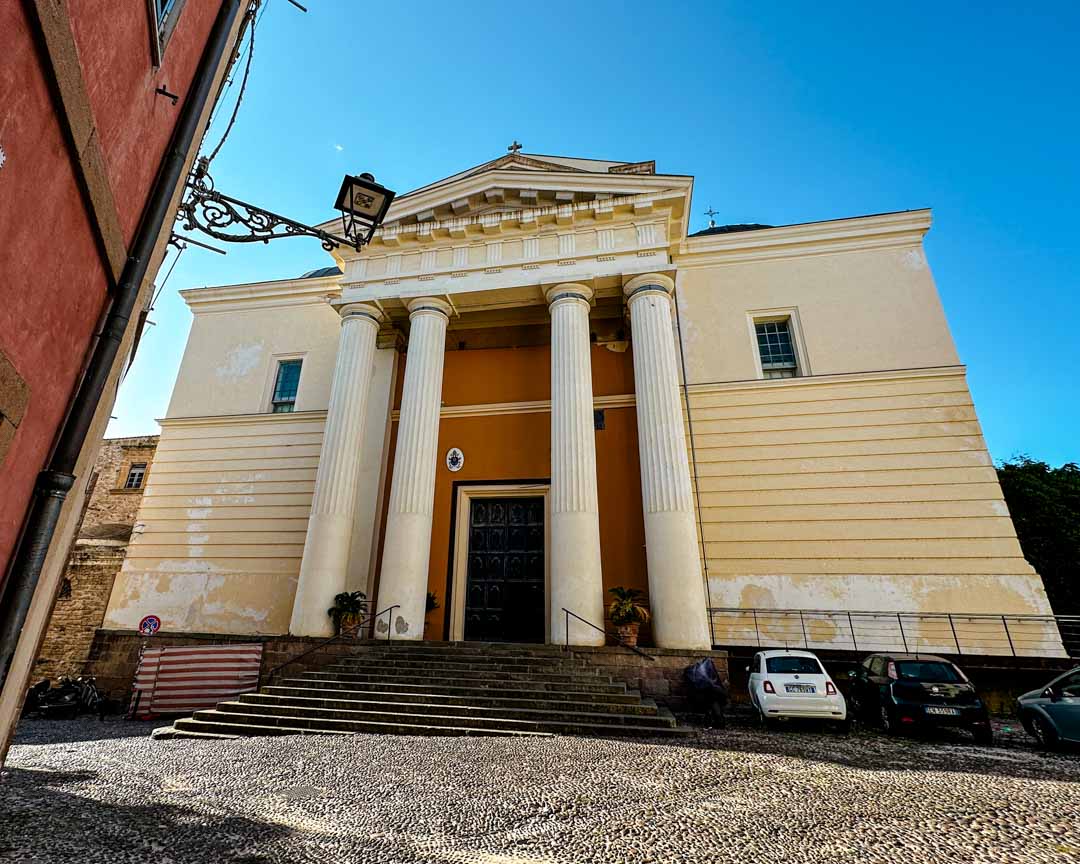 alghero sardinien kathedrale eingang