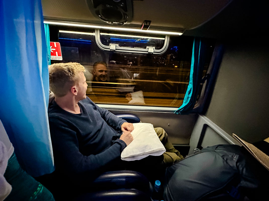 bequemer nachtbus todo turismo