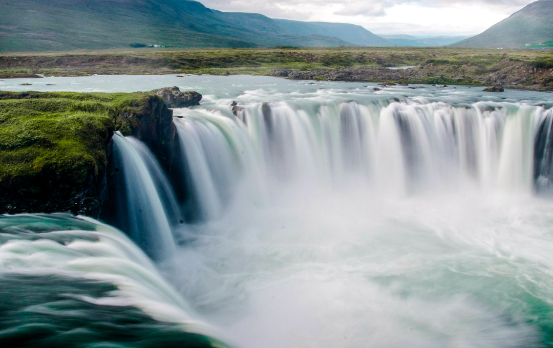 island akureyri godafoss