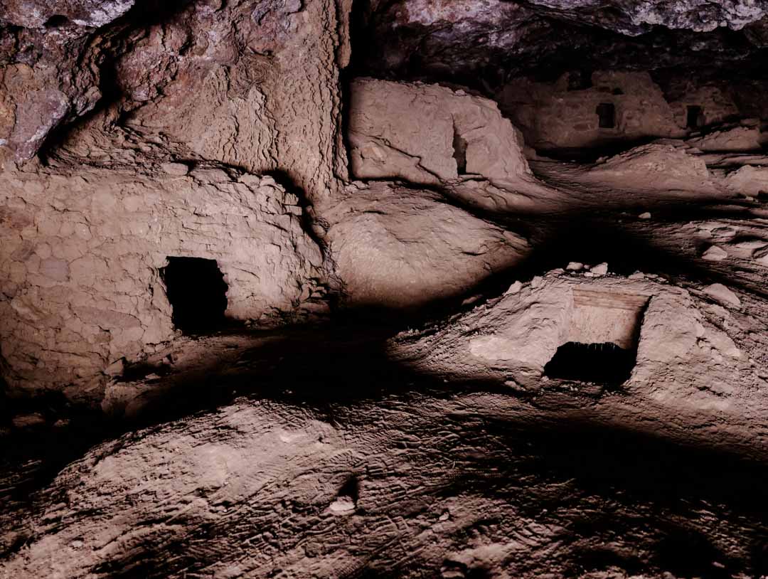 salar de uyuni grabhoehle