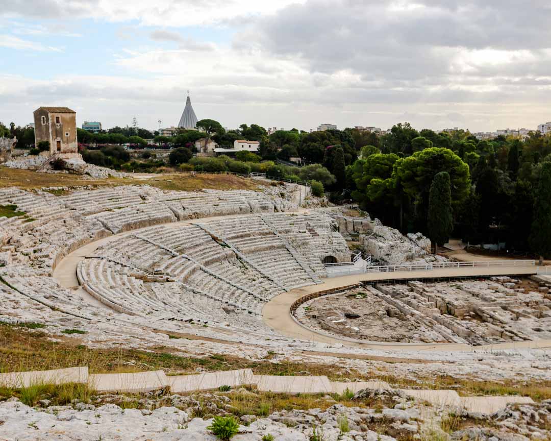 syrakus archaeologischer park neapoli griechisches theater syrakus archaeologischer park neapoli griechisches theater