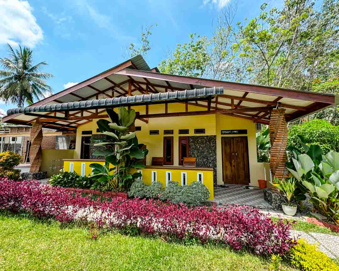 kerambe inn in bukit lawang