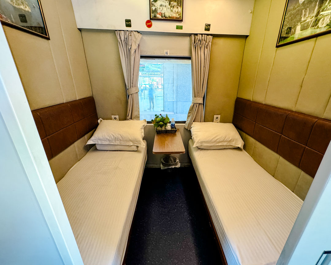 2er schlafabteil im nachtzug in vietnam bei rundreise