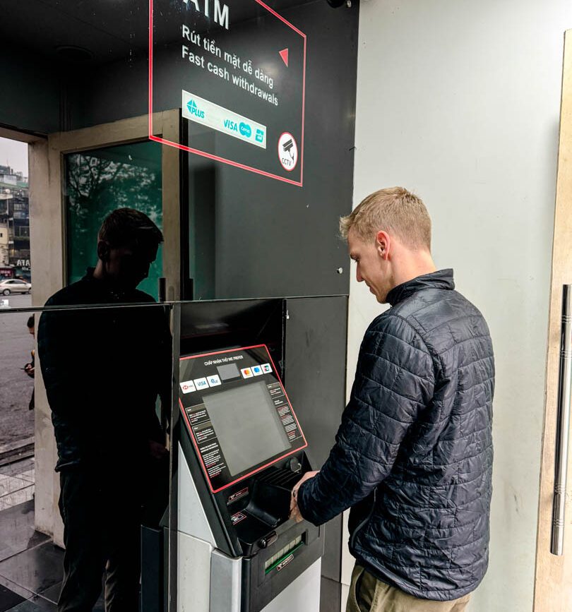 geld abheben in vietnam