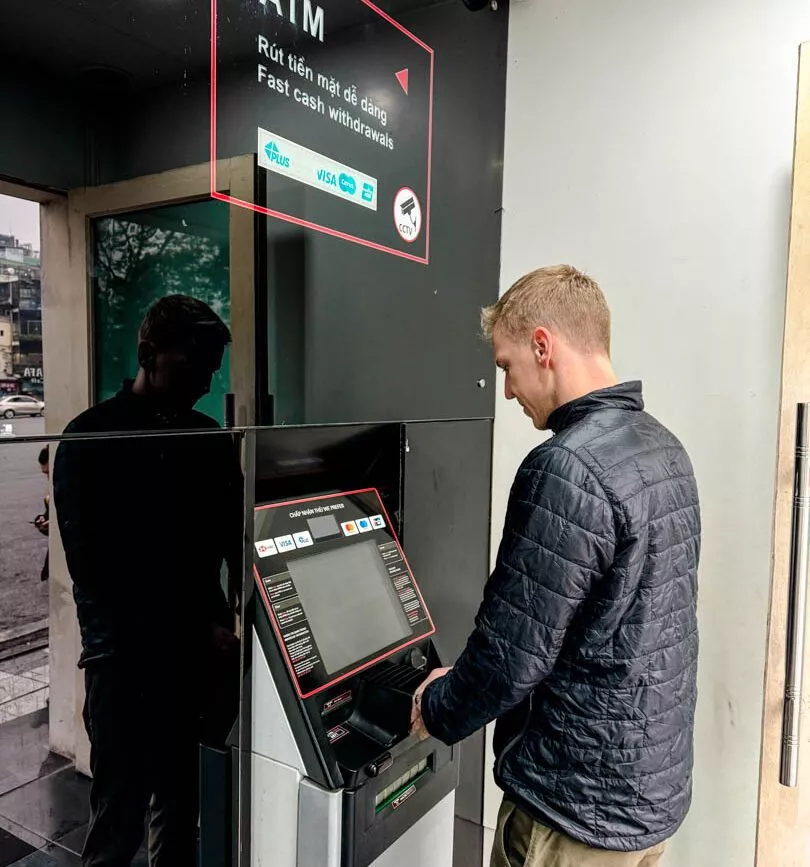geld abheben in vietnam