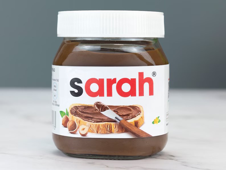 Freundin personalisiert Nutella